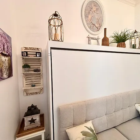 2 Personnes Avec Wi-fi, Résidence Avec Piscine - Fr-1-197-640 *