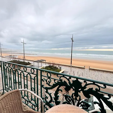 Apartment 2 Personnes Avec Wi-fi, Avec Piscine Les Sables-dʼOlonne