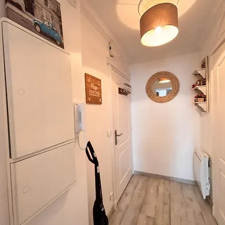 2 Personnes Avec Wi-fi, Résidence Avec Piscine - Fr-1-197-640