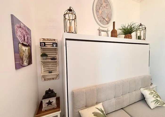 2 Personnes Avec Wi-fi, Résidence Avec Piscine - Fr-1-197-640 *