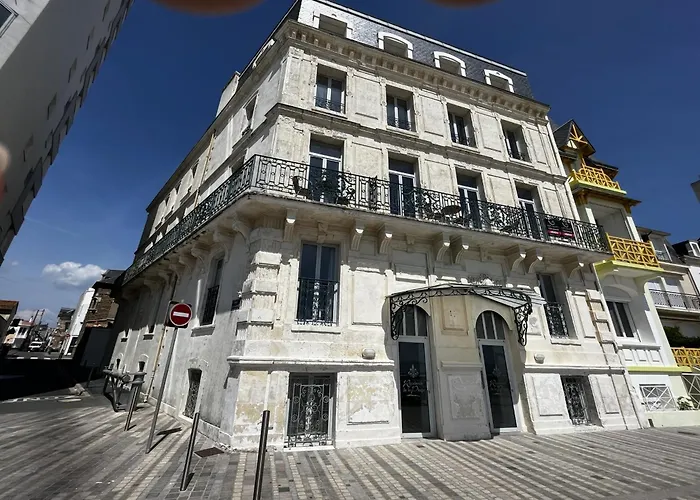 2 Personnes Avec Wi-fi, Avec Piscine - Fr-1-197-640 * Les Sables-dʼOlonne